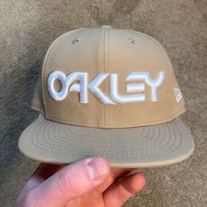 Oakley snap back